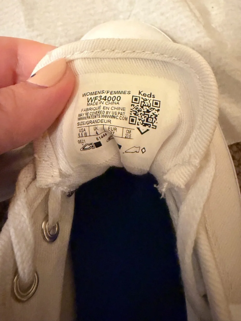 Keds White Canvas Low-Top Sneakers 6.5 wide - Picture 5 of 6